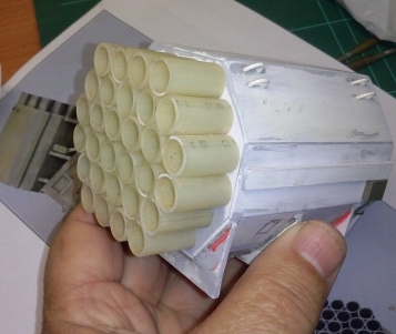 Quiero hacer la maqueta en 1/35 del M548 Slufae y necesito alguna imagen donde se vea la parte trasera.
Gracias 80