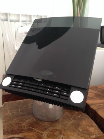 - BEOSOUND 4 RADIO DAB/b]
Bang & Olufsen Beosound 4 con radio DAB (2 unidades - 1 VENDIDA) 
Estado 00