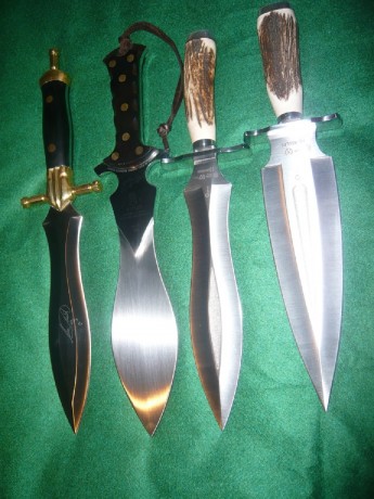 Bueno,pienso en comprarme un podenquero.
Que opinion teneis de este cuchillo?
He visto que tiene varios 170