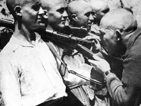 Hace unos días encontré por casualidad en una web extranjera un arma a la venta que hacía muchos años 120