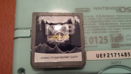Buenos días a todos. 
Se vende una Nintendo DS en estado impecable, poco uso, ya que el usuario descubrió 01