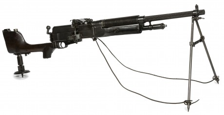 Hace unos días encontré por casualidad en una web extranjera un arma a la venta que hacía muchos años 40
