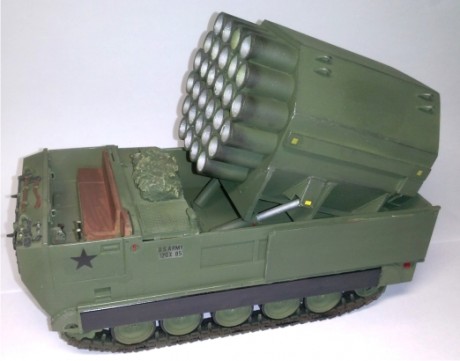 Quiero hacer la maqueta en 1/35 del M548 Slufae y necesito alguna imagen donde se vea la parte trasera.
Gracias 100