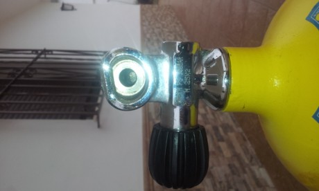 Hola compañeros , la semana pasada le compre una botella de buceo aun compañero por 170 euros , y quedamos 00