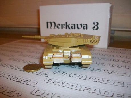 Quiero hacer la maqueta en 1/35 del M548 Slufae y necesito alguna imagen donde se vea la parte trasera.
Gracias 111