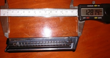 A ver si alguien sabe decirme el modelo de carabina 22lr que utiliza cargadores de estas medidas, sobretodo 00