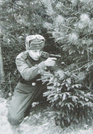 Hace unos días encontré por casualidad en una web extranjera un arma a la venta que hacía muchos años 40