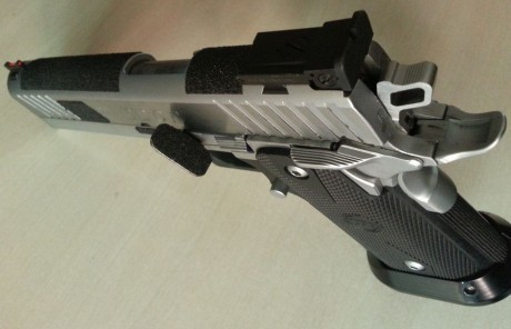 Abro este Hilo para que colguemos nuestras armas de IPSC, para que babeemos constantemente y veamos mejoras 11