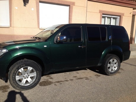 Hola a tod@s
Pongo en venta mi Nissan Pathfinder XE 2.5 DCi de 7 plazas.
El coche es del año 2007 y tiene 01