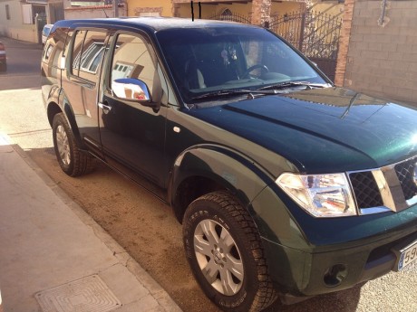Hola a tod@s
Pongo en venta mi Nissan Pathfinder XE 2.5 DCi de 7 plazas.
El coche es del año 2007 y tiene 12