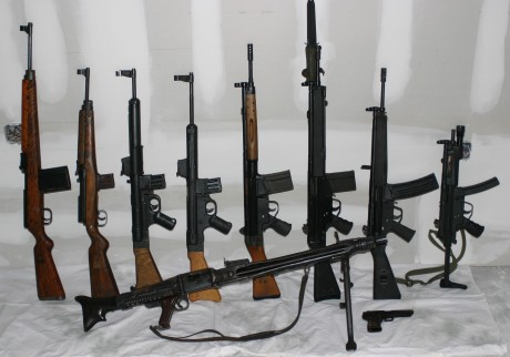 Hola:

Buscando en internet encontré este documental sobre armas que fueron usadas en pocas ocasiones 130