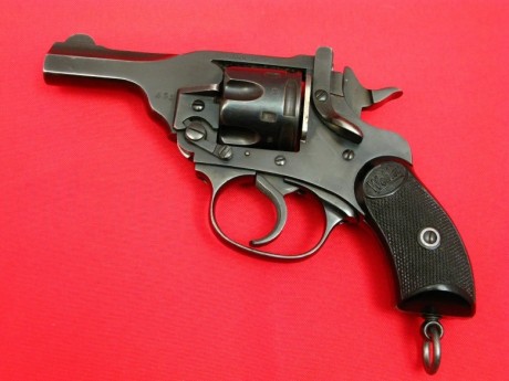 Hace unos días encontré por casualidad en una web extranjera un arma a la venta que hacía muchos años 172