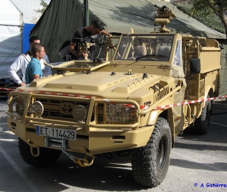 segun tengo entendido el MOE (Rabasa) tiene una docena (mas o menos) de estos "LRDG"....
 moeq4.jpg 00