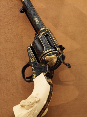 Me encantan los rifles de palanca. No sé si son potentes, ni si son precisos y lo que si sé es que no 61