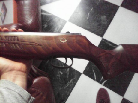 Ola aquí os dejo la impresión de mí carabina .... es elegante y con un peso y alza y mira espectaculares 10