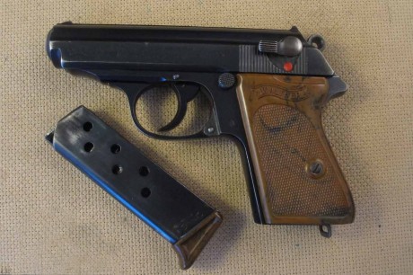 Hace unos días encontré por casualidad en una web extranjera un arma a la venta que hacía muchos años 40