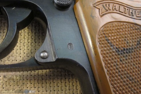 Hace unos días encontré por casualidad en una web extranjera un arma a la venta que hacía muchos años 50