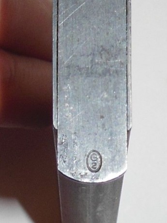 Hace unos días encontré por casualidad en una web extranjera un arma a la venta que hacía muchos años 61