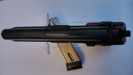 Vendo pistola Llama M 82 recien pavonada y revisada. Su funcionamiento es perfecto y tiene una gran precision. 11