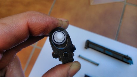 Vendo pistola Llama M 82 recien pavonada y revisada. Su funcionamiento es perfecto y tiene una gran precision. 30