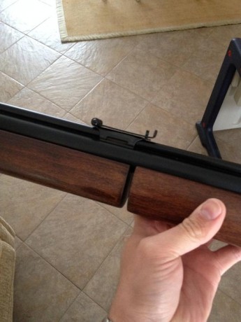 Vendo Sheridan de bombeo del calibre 5mm (.20)
Está nueva salvo por un poco de pintura que ha saltado 00