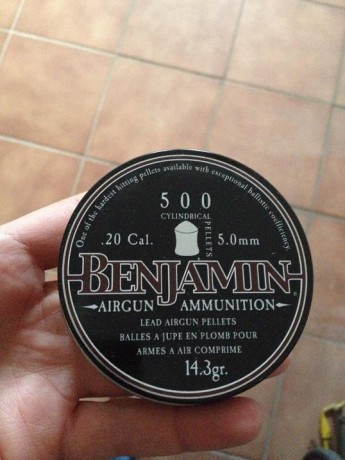 Vendo Sheridan de bombeo del calibre 5mm (.20)
Está nueva salvo por un poco de pintura que ha saltado 10