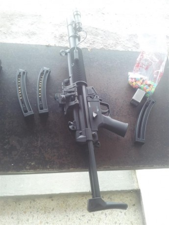 hola queria saber vuestras opiniones sobre las vrsiones del mp-5 en calibre 22lr, he visto basicamente 30