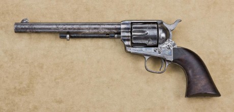 Hace unos días encontré por casualidad en una web extranjera un arma a la venta que hacía muchos años 101