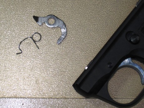 hola, me gustaría preguntar a los poseedores de este arma si el peso del gatillo viene afinado o se pudiera 61