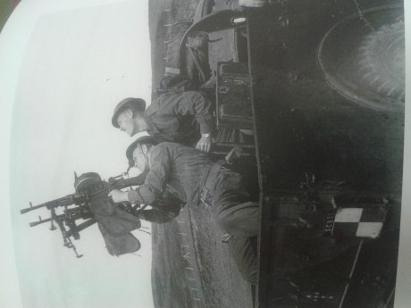 Hace unos días encontré por casualidad en una web extranjera un arma a la venta que hacía muchos años 40