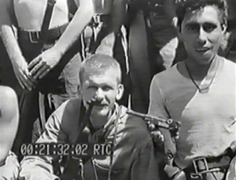 Hace unos días encontré por casualidad en una web extranjera un arma a la venta que hacía muchos años 60