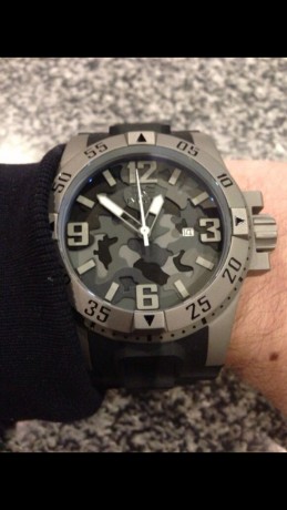 Vendo reloj marca Invicta camo de 53 mm de corona correa de caucho.
Muy poco usado el reloj es muy guapo.
Se 01