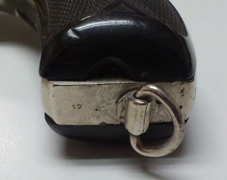 saludos a todos, busco para un amigo información sobre este revolver, parecido a un orbea 1873, calibre 10