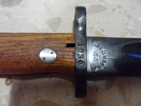 me gustaría si alguien del foro me podróa indicar si esta bayoneta, en principio de k 98 es orignal o 11