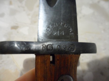 me gustaría si alguien del foro me podróa indicar si esta bayoneta, en principio de k 98 es orignal o 10