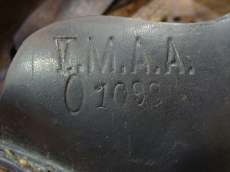 Hace unos días encontré por casualidad en una web extranjera un arma a la venta que hacía muchos años 141