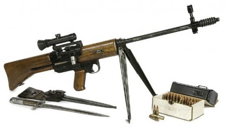 Creo que este tema, puede ser mas para armas históricas o historia militar, pero el hecho es que no es 161