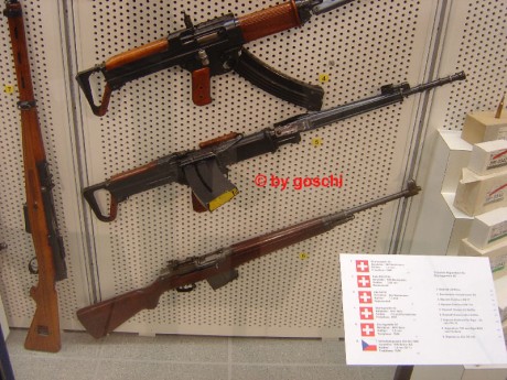 Creo que este tema, puede ser mas para armas históricas o historia militar, pero el hecho es que no es 10