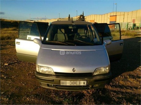 Un amigo vende por no usar  RENAULT Espace ESPACE 2.2I RT QUADRA 5 puertas, funciona a la perfección, 00