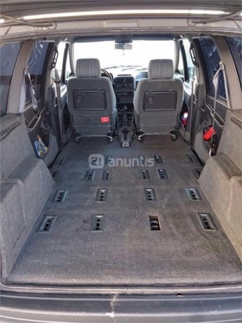 Un amigo vende por no usar  RENAULT Espace ESPACE 2.2I RT QUADRA 5 puertas, funciona a la perfección, 12