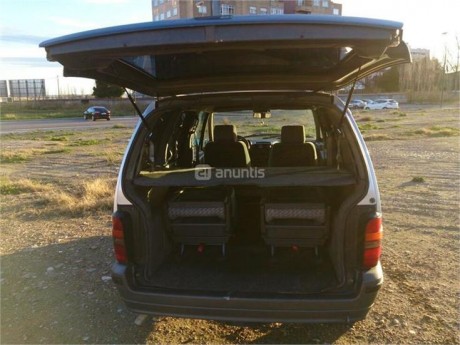 Un amigo vende por no usar  RENAULT Espace ESPACE 2.2I RT QUADRA 5 puertas, funciona a la perfección, 21