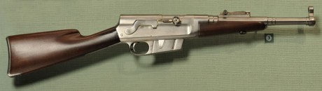Hace unos días encontré por casualidad en una web extranjera un arma a la venta que hacía muchos años 70