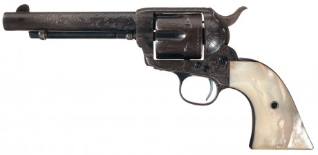 Hace unos días encontré por casualidad en una web extranjera un arma a la venta que hacía muchos años 71