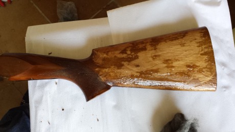 Hola,tengo otra restauración de maderas,culata y delantera de una paralela,y me han dicho que el aceite 30