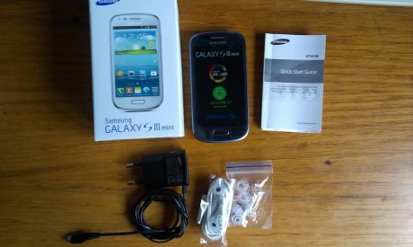  VEndo Galaxy S3 mini, libre, muy nuevo.
Aun tiene garantia, es de mayo del 2013.
Lo vendo porque en la 02