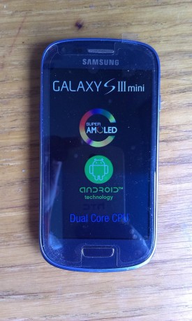  VEndo Galaxy S3 mini, libre, muy nuevo.
Aun tiene garantia, es de mayo del 2013.
Lo vendo porque en la 01