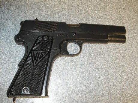 Hace unos días encontré por casualidad en una web extranjera un arma a la venta que hacía muchos años 30