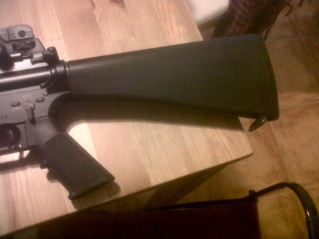 Un buen amigo me pide que le anuncie pués quiere desprenderse de un AR15 marca Oberland mod OA15 calibre 02