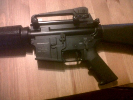 Un buen amigo me pide que le anuncie pués quiere desprenderse de un AR15 marca Oberland mod OA15 calibre 01