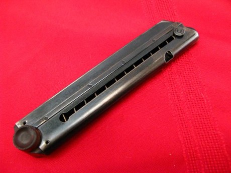 Hace unos días encontré por casualidad en una web extranjera un arma a la venta que hacía muchos años 111
